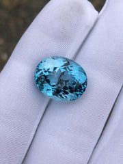 حجر كريم من التوباز الأزرق المقطوع بشكل فاخر - 15.5 قيراط