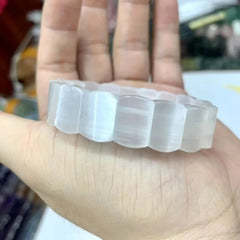 سوار من حجر الكالسيت/السيلينيت الأبيض والأحجار الكريمة، إسورة للنساء للرجال،