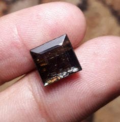 ايبيدوت 5.7 قيراط - ايبيدوت كريستال - ايبيدوت للبيع - زبرجد - 10x9.5 ملم