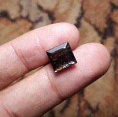 ايبيدوت 5.7 قيراط - ايبيدوت كريستال - ايبيدوت للبيع - زبرجد - 10x9.5 ملم