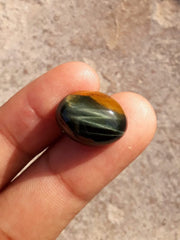 كابوشون عين الصقر 14.8 قيراط، عين الصقر، عين النمر الأزرق، الأسبستوس الأزرق - 13x18 ملم