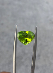 5.6ct Natural Peridot Gemstone- Olivine - Chrysolite Gem - August Birthstone -13x10x7mm