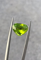 5.6ct Natural Peridot Gemstone- Olivine - Chrysolite Gem - August Birthstone -13x10x7mm