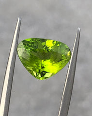 5.6ct Natural Peridot Gemstone- Olivine - Chrysolite Gem - August Birthstone -13x10x7mm