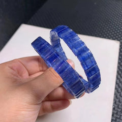 سوار من حجر الكيانيت الأزرق الطبيعي، مقاس الخرزة 10x6 ملم