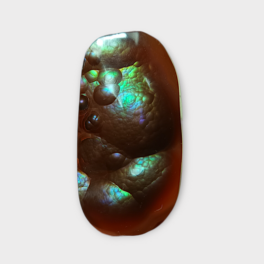 عقيق دي فوغو النادر - عقيق ناري أخضر أرجواني نادر ذو شكل بيضاوي