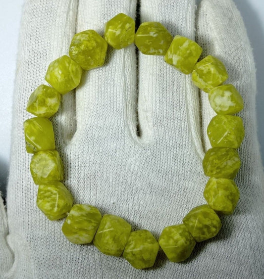 Natural Heart Chakra Serpentine Gemstone Bracelet - also known as Zehrmora Bracelet