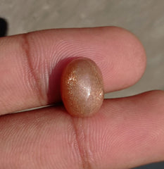 كابوشون من حجر الشمس الطبيعي 7.6 قيراط - هيليوليت - الفلسبار المغامر - حجر بخت شهر أغسطس - 13x10x7 ملم
