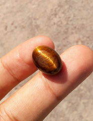 10.5ct Tiger Eye Cabochon - June Birthstone - June Birthstone - 16x12mm