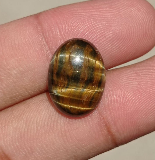 11.4ct Tiger Eye Cabochon - June Birthstone - June Birthstone - 18.5x14x6mm
