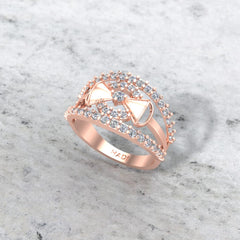 خاتم ربطة عنق فاخرة مرصع بالألماس