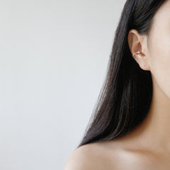 حلق عصري من اللؤلؤ غير مثقوب (مفرد) - أقراط لؤلؤ فضية مطلية بالبلاديوم للنساء - أقراط لؤلؤ مثالية مع تغليف الهدايا