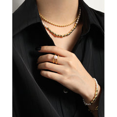 قلادة قطرة الماء من اللؤلؤ الطبيعي البيضاوي غير المتماثل - قلادة من اللؤلؤ الفضي المطلي بالذهب - قلادة مثالية من اللؤلؤ مع تغليف الهدايا