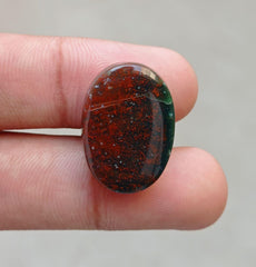 حجر دم عالي الجودة 33.5 قيراط - الهليوتروب - حجر الدم -25x18 ملم