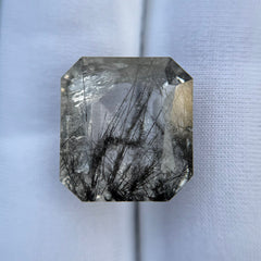 7.3 قيراط من الكوارتز التورماليني الأسود - كوارتز روتيل أسود