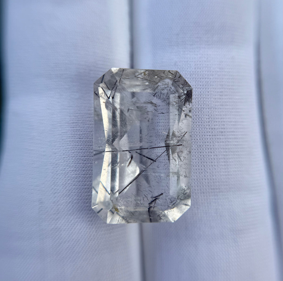 7.3 قيراط من الكوارتز التورماليني الأسود - كوارتز روتيل أسود