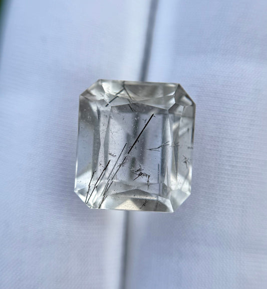 7.3 قيراط من الكوارتز التورماليني الأسود - كوارتز روتيل أسود