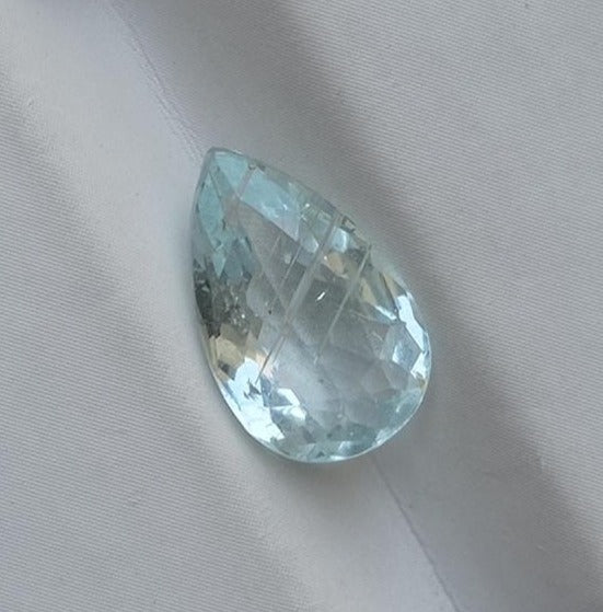 أحجار كريمة زبرجد طبيعية على شكل كمثرى 2.5 قيراط - حجر بخت شهر مارس - 12.8x8x4.2 ملم
