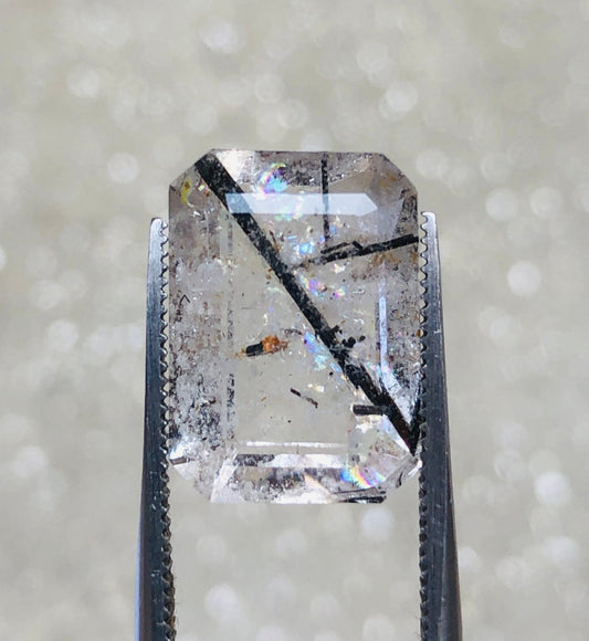 7.3 قيراط من الكوارتز التورماليني الأسود - كوارتز روتيل أسود